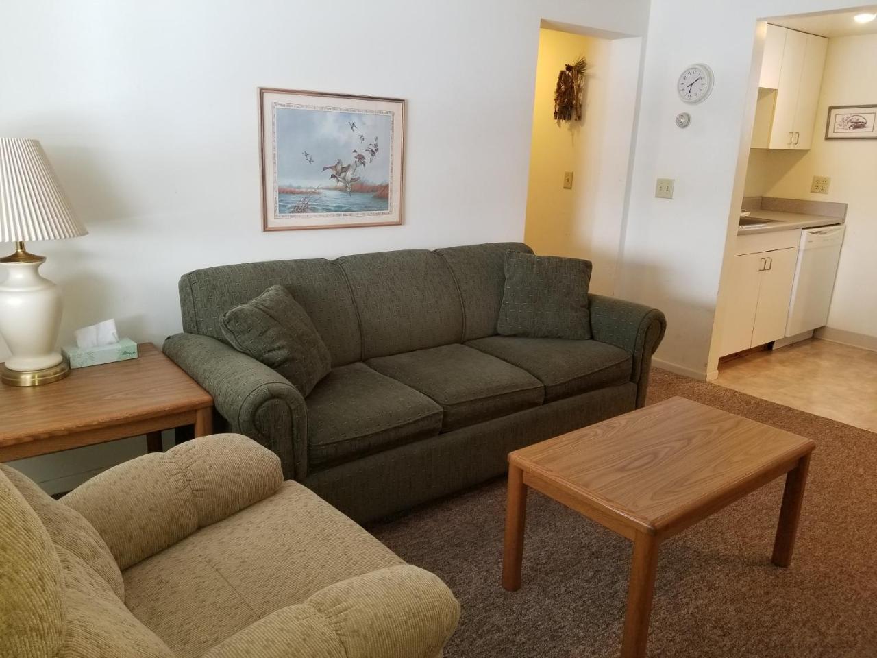 Virginia Lakeshor Motor Inn מראה חיצוני תמונה